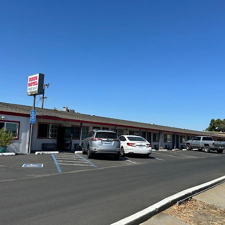 Dixon Motel Exterior photo